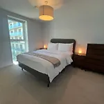New 2Br Suite In Mcr Citycenter